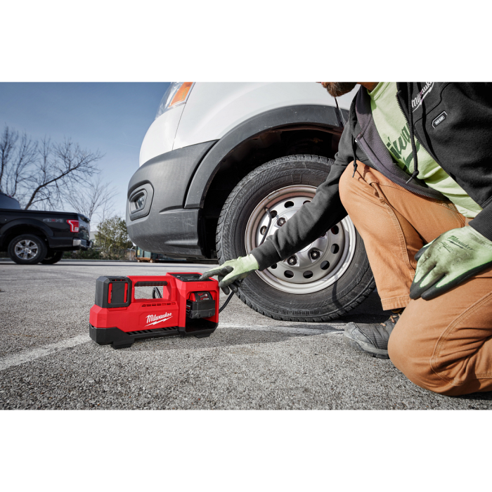 Máy Bơm Hơi Milwaukee M18 BI-0 áp Suất 150psi, Lưu Lượng 40 Lít/phút, Vòi 920mm
