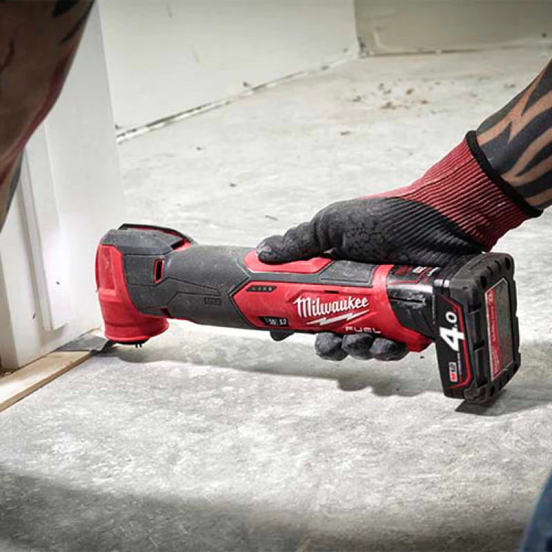 Máy Cắt Rung Milwaukee M12 FMT-0X, Tốc độ 10.000-20.000 V/p, Góc Xoay 1.95°