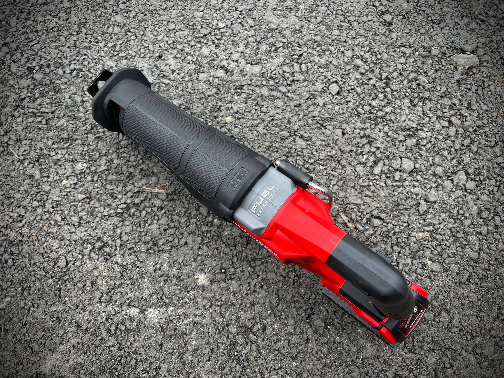 Máy Chà Nhám Milwaukee M18 FROS125-0X0 đĩa 125mm 5 Cấp Tốc độ