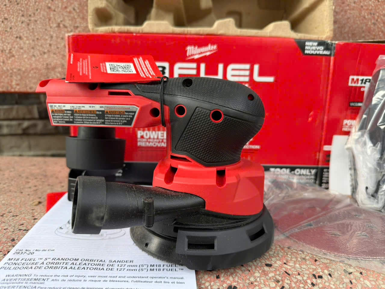 Máy Chà Nhám Milwaukee M18 FROS125-0X0 đĩa 125mm 5 Cấp Tốc độ