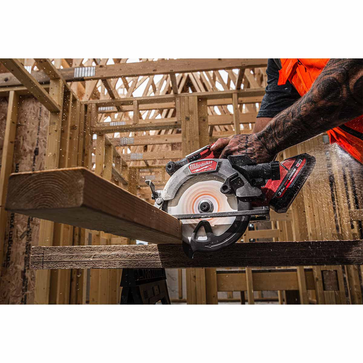 Máy Cưa đĩa Milwaukee M18 FCS552-0 ASIA Lưỡi 165mm Cắt Sâu 57mm