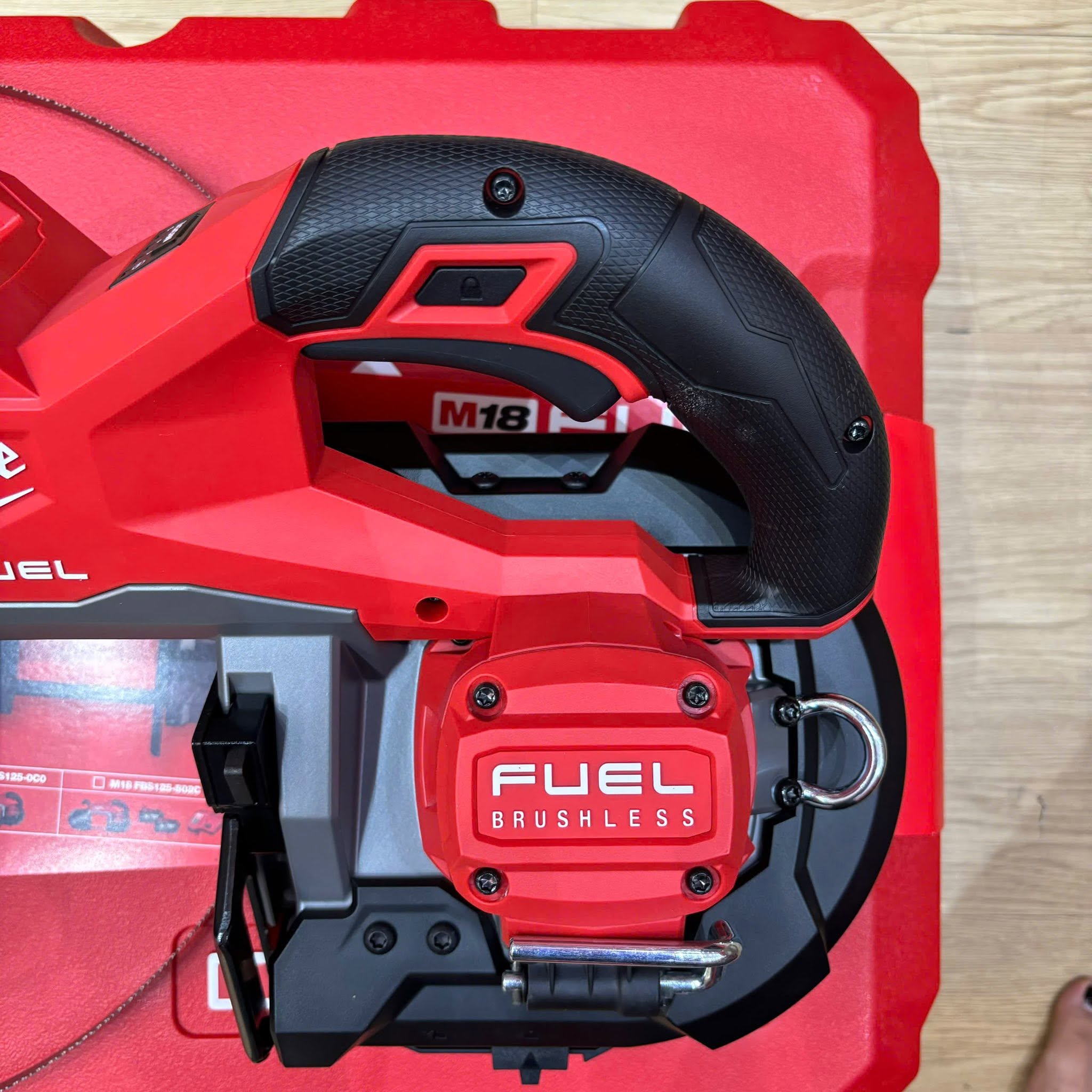 Máy Cưa Vòng Milwaukee M18 FBS125-0 Cắt 125x125mm 5 Tốc độ