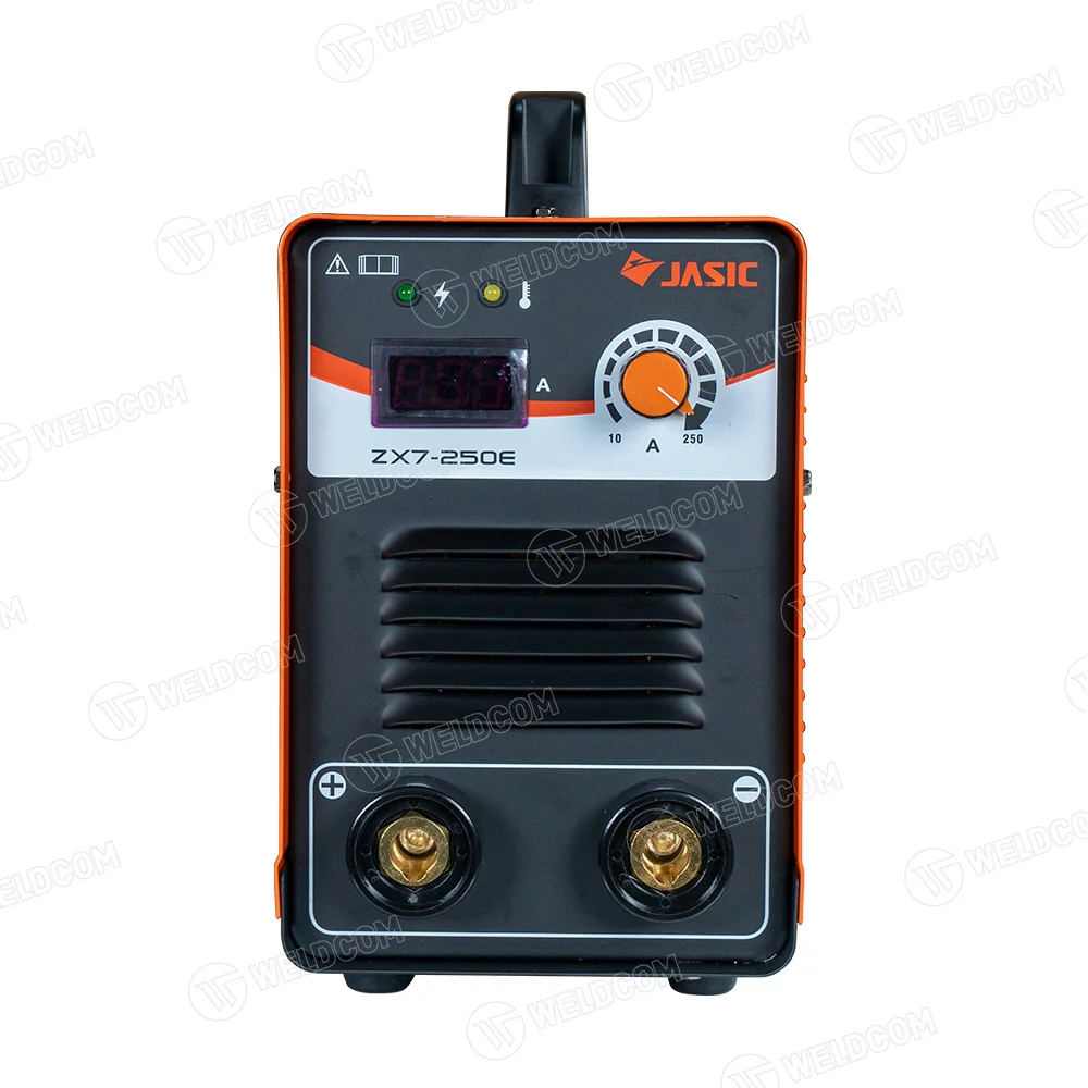 Máy hàn que Jasic ZX7-250E có thiết kế ấn tượng và tinh tế, Với trọng lượng nhẹ chỉ 5.8kg