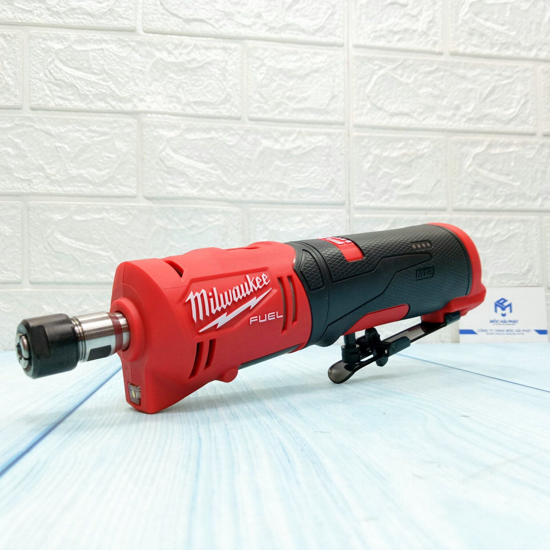 Máy Mài Khuôn Milwaukee M12 FDGS-0, đầu Kẹp 6/8mm, Tốc độ 10.000-21.000 Vòng/phút