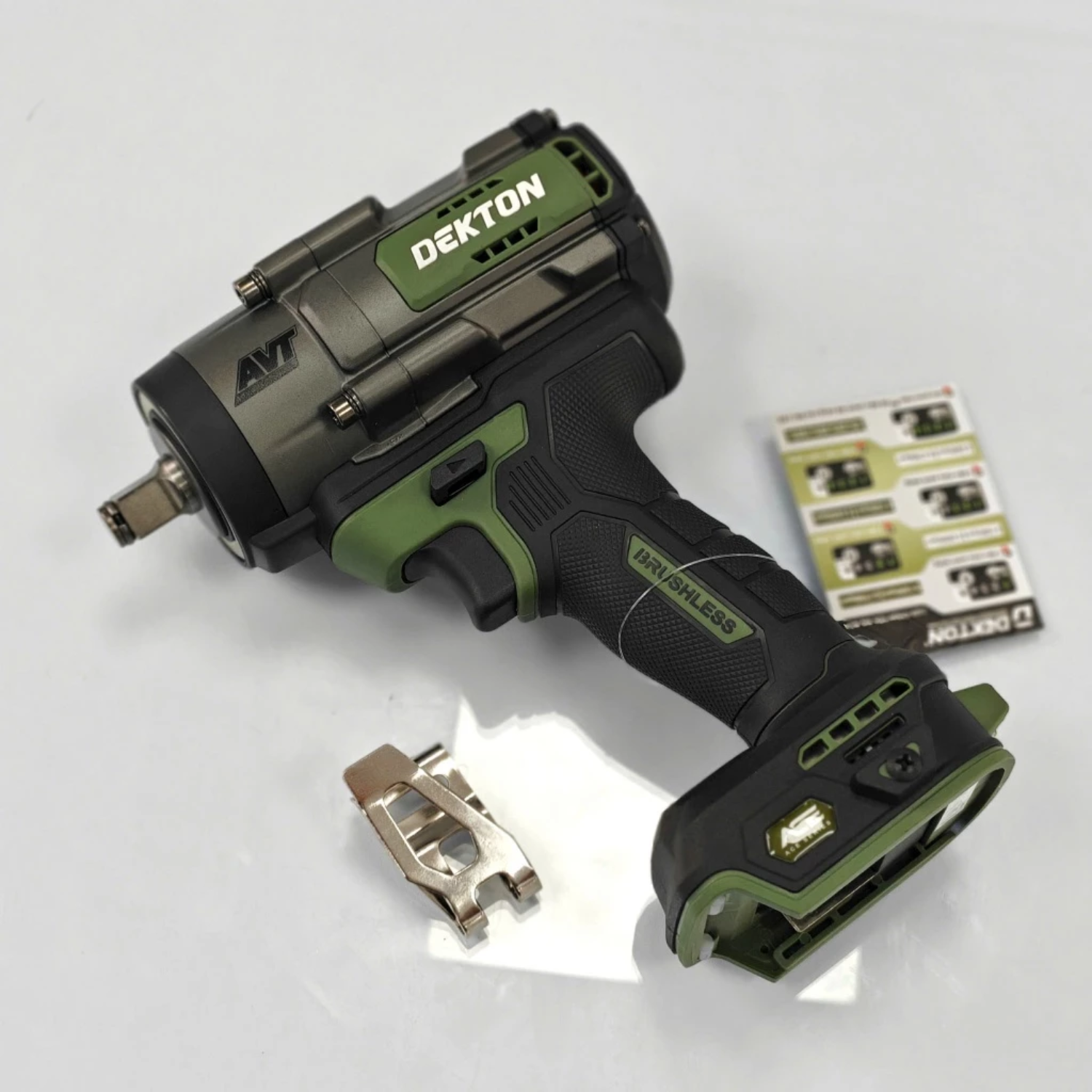 Máy Siết Bulong Dekton 21V 950Nm IW950XPROMAX, Đầu 1_2 Inch Chính Hãng