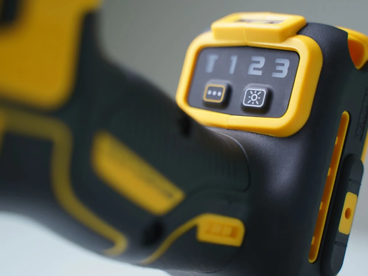 Máy Siết Bulong Dewalt DCF892N-B1 - Pin 20V, Lực Siết 812Nm, Đầu Khẩu 12 Inch