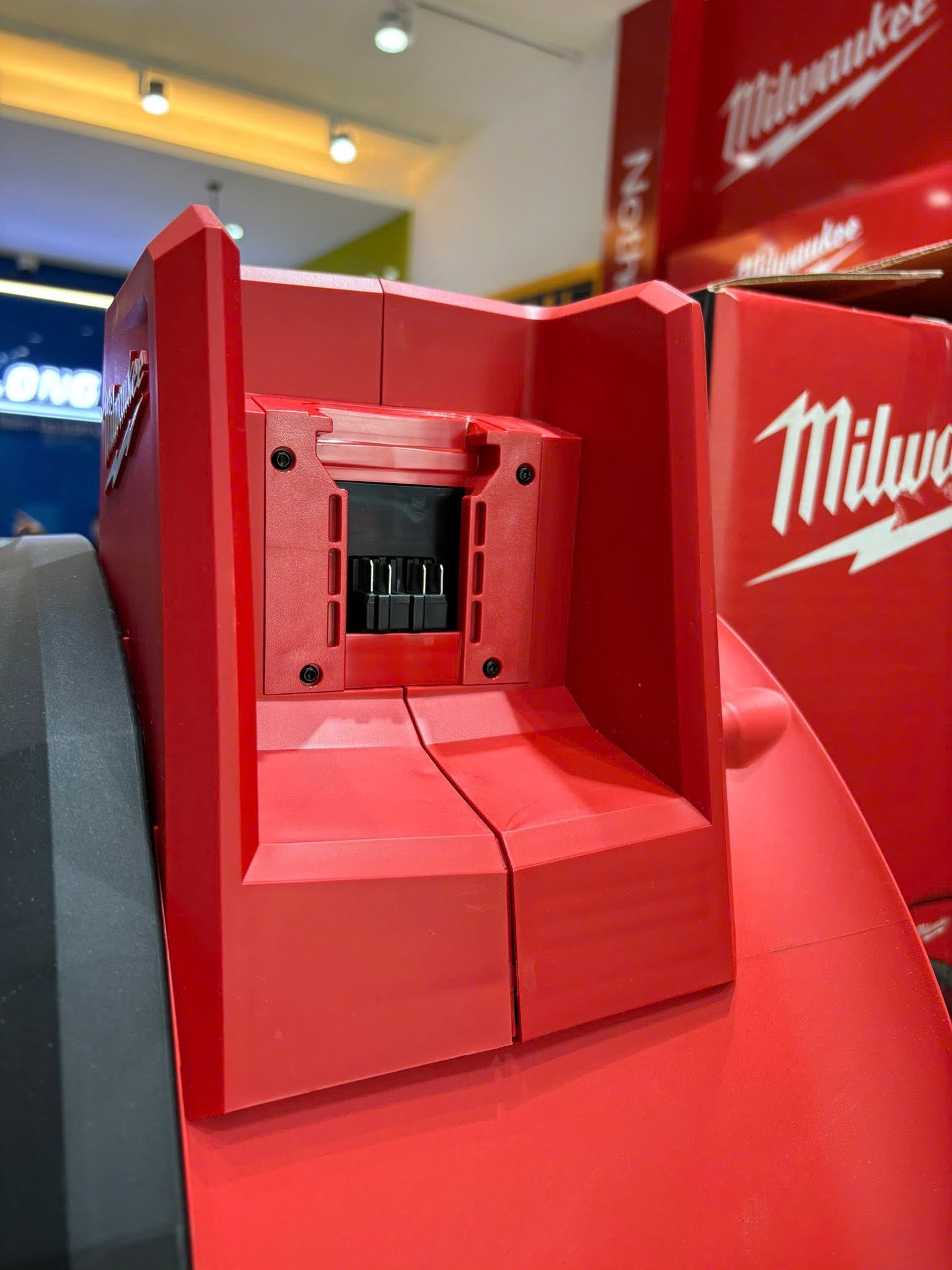 Quạt Công Nghiệp Milwaukee M18 ARFHP-0, Lưu Lượng 5.775m³/h, Dùng Pin/AC