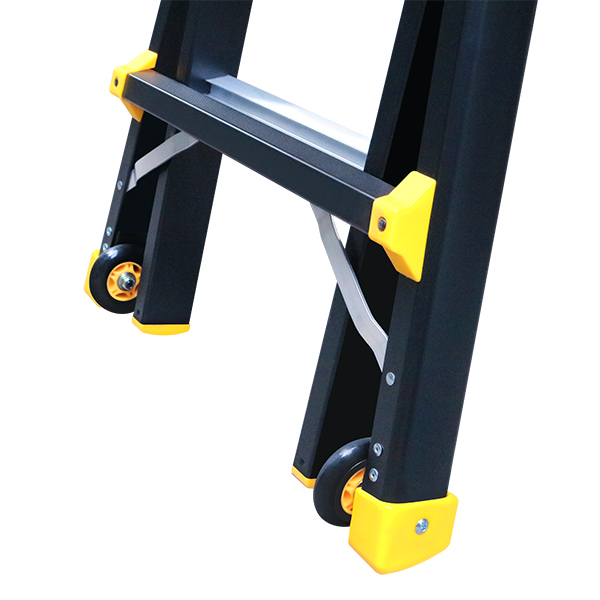 Thang nhôm Nikawa NKB 46 trang bị bánh xe tiện lợi