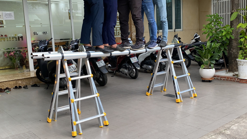 Thang nh&ocirc;m Sumika được sử dụng rộng r&atilde;i trong c&aacute;c c&ocirc;ng việc kỹ thuật như lắp đặt, sửa chữa v&agrave; bảo tr&igrave;