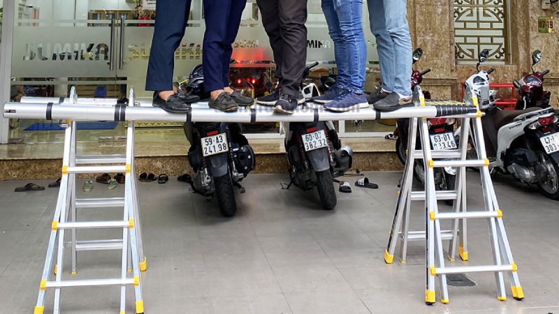 Mỗi mẫu thang đều c&oacute; mức tải trọng tối đa kh&aacute;c nhau