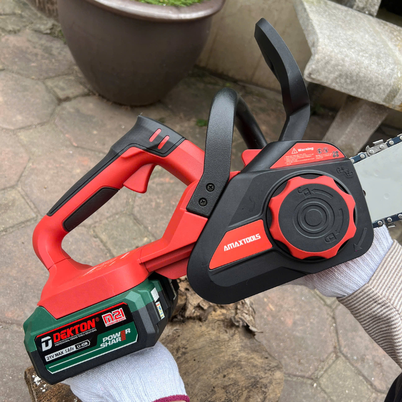 Máy Cưa Xích Dùng Pin Amaxtools ACX405-SM