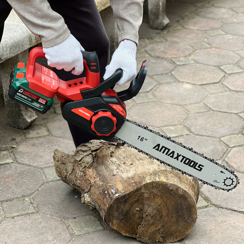 Máy Cưa Xích Dùng Pin Amaxtools ACX405-SM