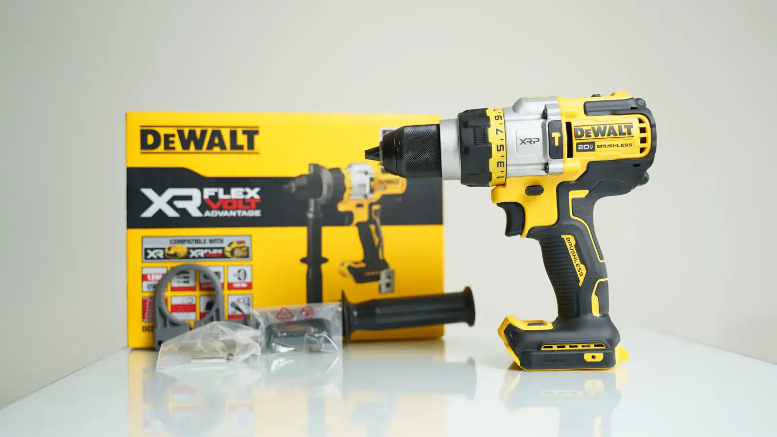 Máy Khoan Cầm Tay Dewalt DCD999N-B1