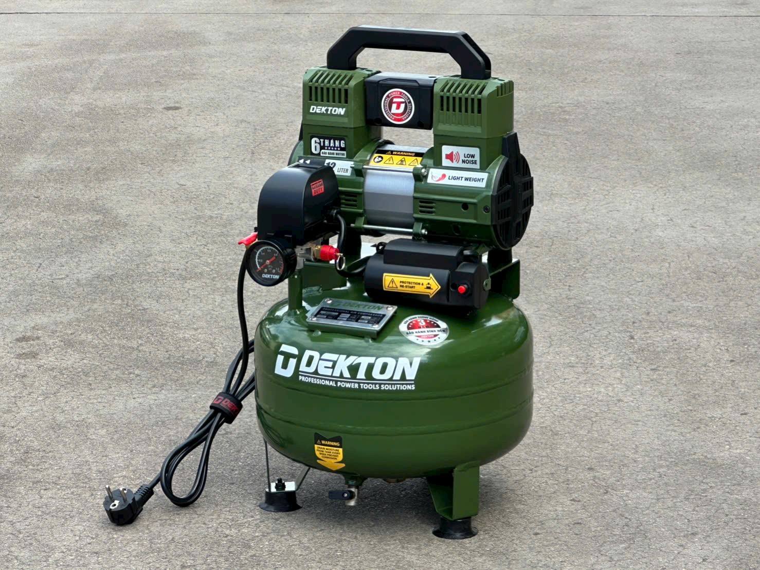 Máy Nén Khí Dekton Không Dầu 12L Công Suất 1.1HP DK-AC2912XPRO