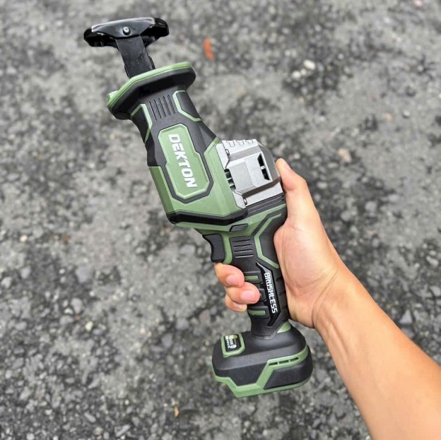Thân Máy Cưa Kiếm Pin 21V Dekton M21-CK25XPLUS động Cơ Không Chổi Than