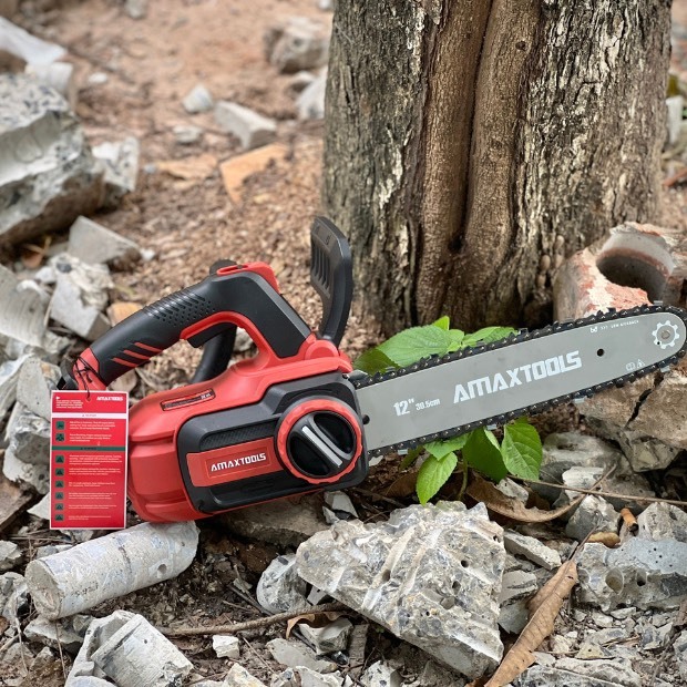 Thân Máy Cưa Xích Dùng Pin AMAXTOOL ACX305-SM Sử Dụng Chân Pin Thông Dụng