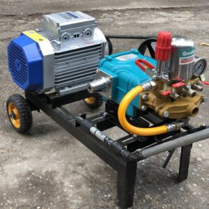 M&aacute;y rửa xe d&acirc;y đai l&agrave; thiết bị l&agrave;m sạch sử dụng &aacute;p lực nước mạnh mẽ để rửa xe